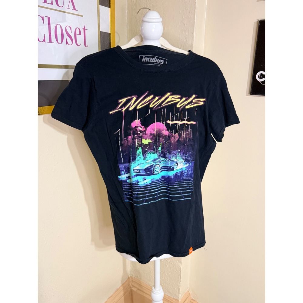 Incubus Band Shirt Mens Medium Black Retro Synthwave‎ Neon Car Graphic Tee